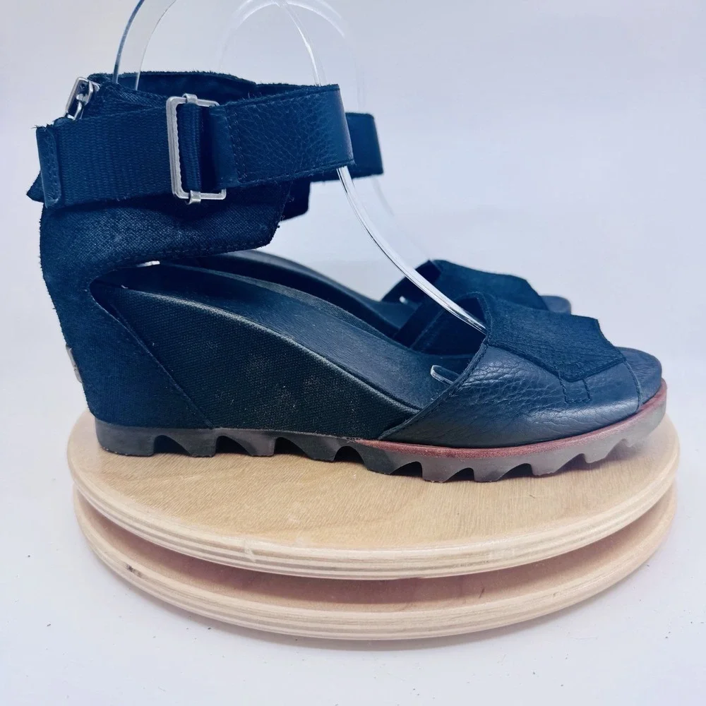 Sorel Joanie II Wedge Sandals Womens 8.5 Black Ankle Strap Zipper Shoes